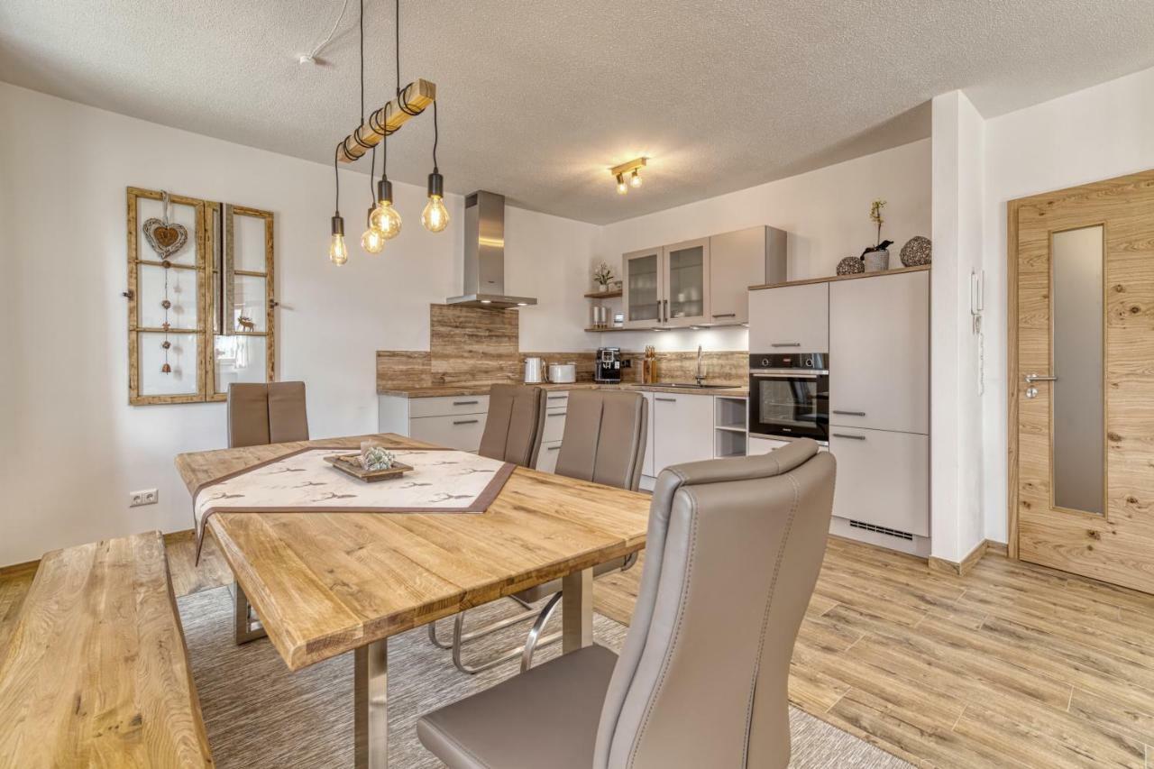 Und Ferienchalets Zum Lebzelter * Freyung