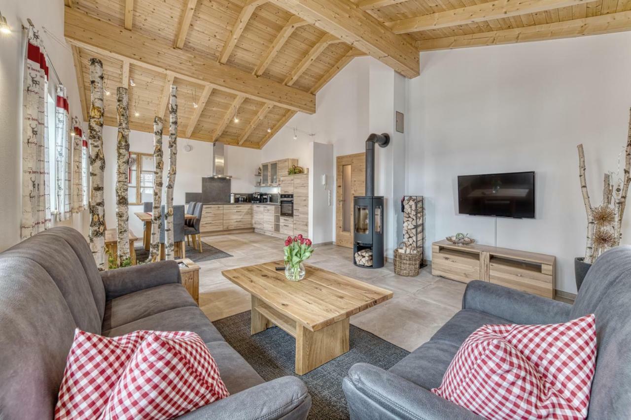 Und Ferienchalets Zum Lebzelter Chalet *
