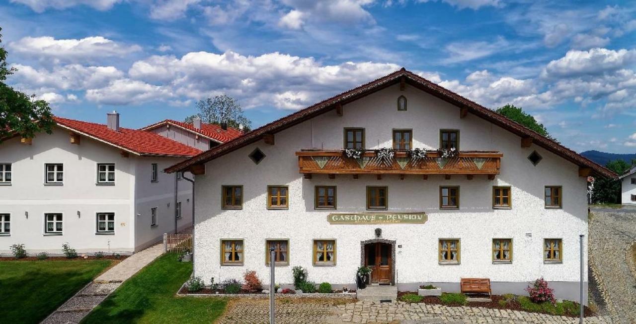 Und Ferienchalets Zum Lebzelter * Freyung